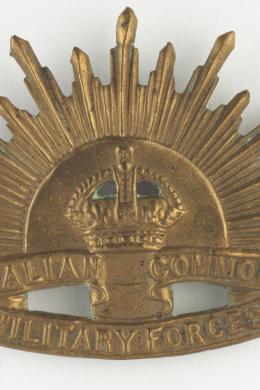 Item 01: Peter Turnbull military medal, ca. 1917-1918: No. 8